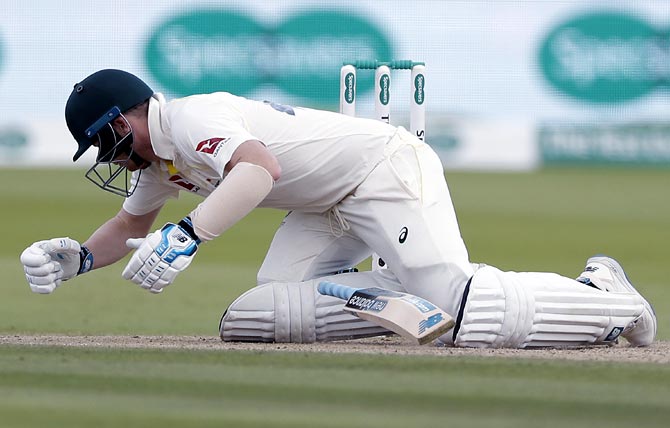 Smith ruled out of third Test after concussion injury