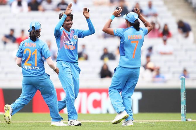 India women will hope to redeem themselves with a victory in the 3rd T20I against the Kiwis on Sunday