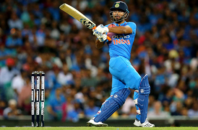 Ganguly not sure if Pant fits into India's World Cup squad