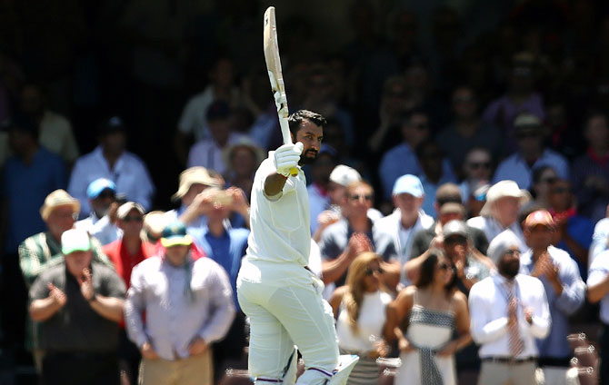 'World can learn to play Test cricket from Pujara'