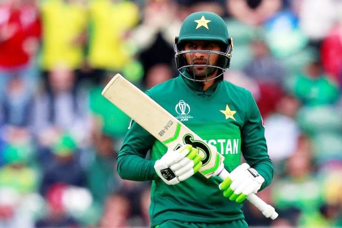 Malik and senior teammate Muhammad Hafeez won surprise recalls to the Pakistan T20 squad for the home series against Bangladesh after being constantly ignored following the World Cup.