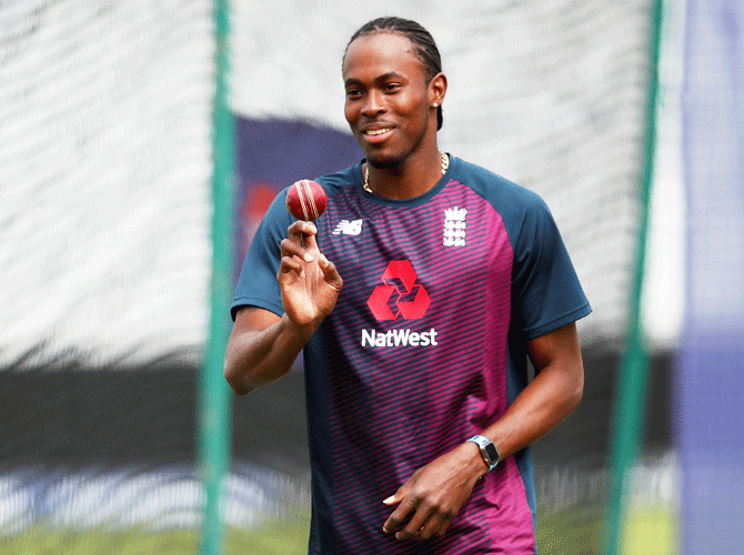 Carlos Brathwaite sees a leader in Jofra Archer and wants England to support him in discovering his leadership qualities so that he can serve English cricket for a long time.