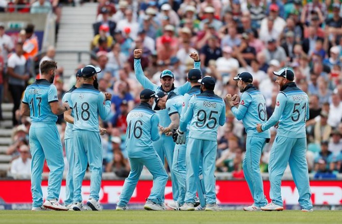 England players celebrate