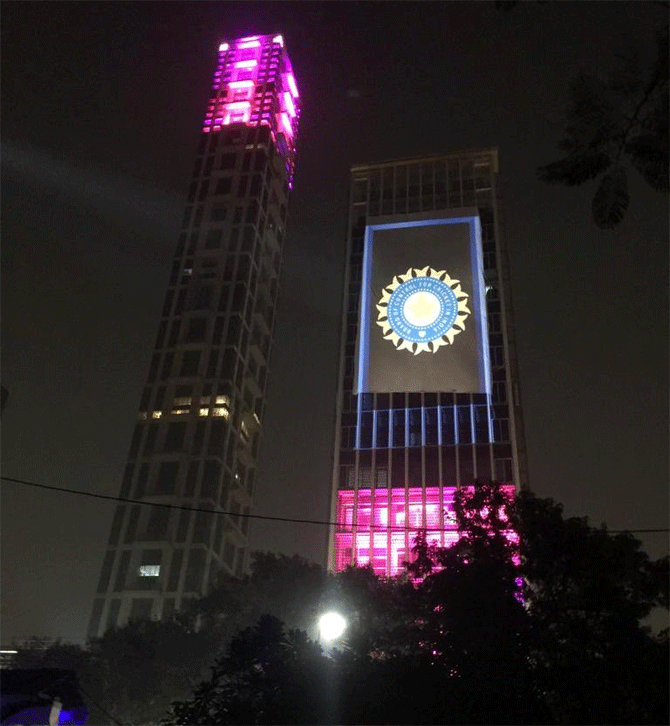 Kolkata turns pink for day-night Test