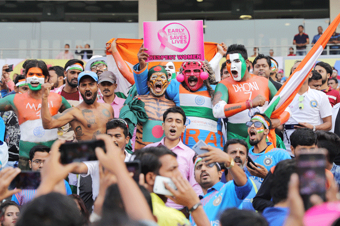 Fans during day 1 of the 2nd Test match between India and Bangladesh held at the Eden Gardens Stadium on Day 1