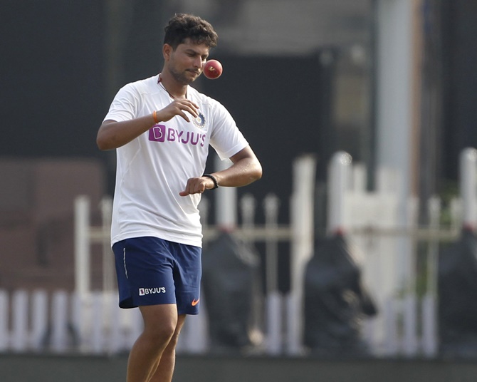 Why the pink ball is leg spinner-friendly