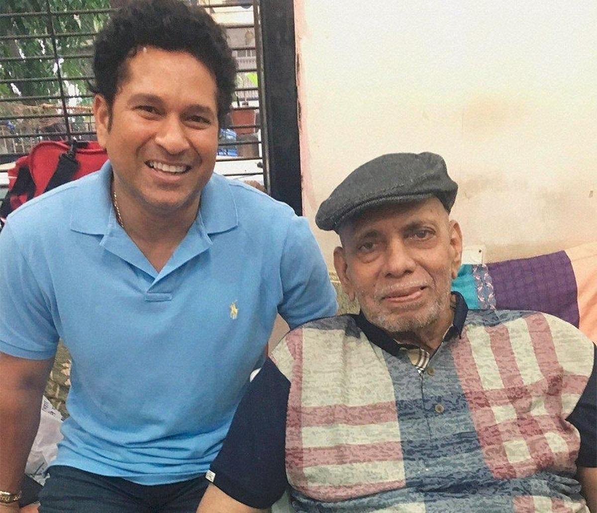 Sachin Tendulkar with his childhood coach Ramakant Achrekar