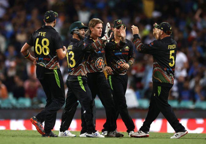 Adam Zampa celebrates on taking out danger man Hardik Pandya