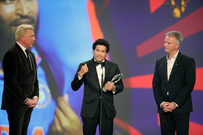 PIX: Tendulkar felicitates the World Champions! - Rediff.com