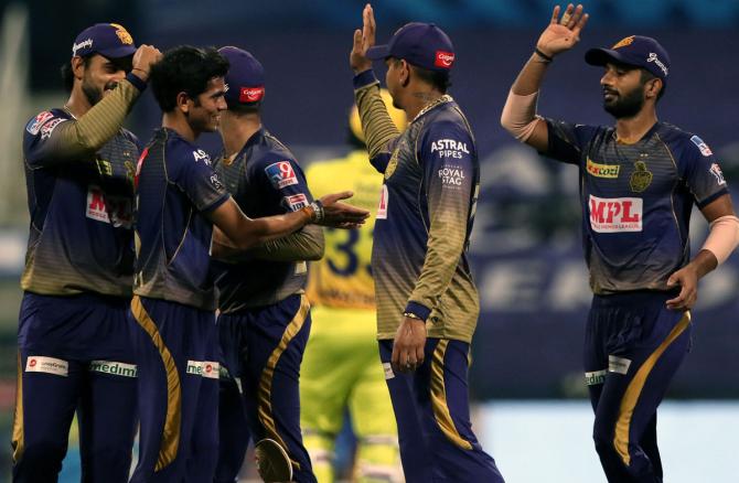 Kolkata Knight Riders players celebrate the wicket of Ambati Rayudu