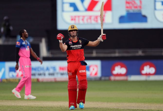 AB de Villiers celebrates after winning the match against Rajasthan Royals
