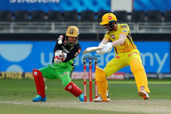 AB de Villiers fails to hold on to an edge from Ruturaj Gaikwad