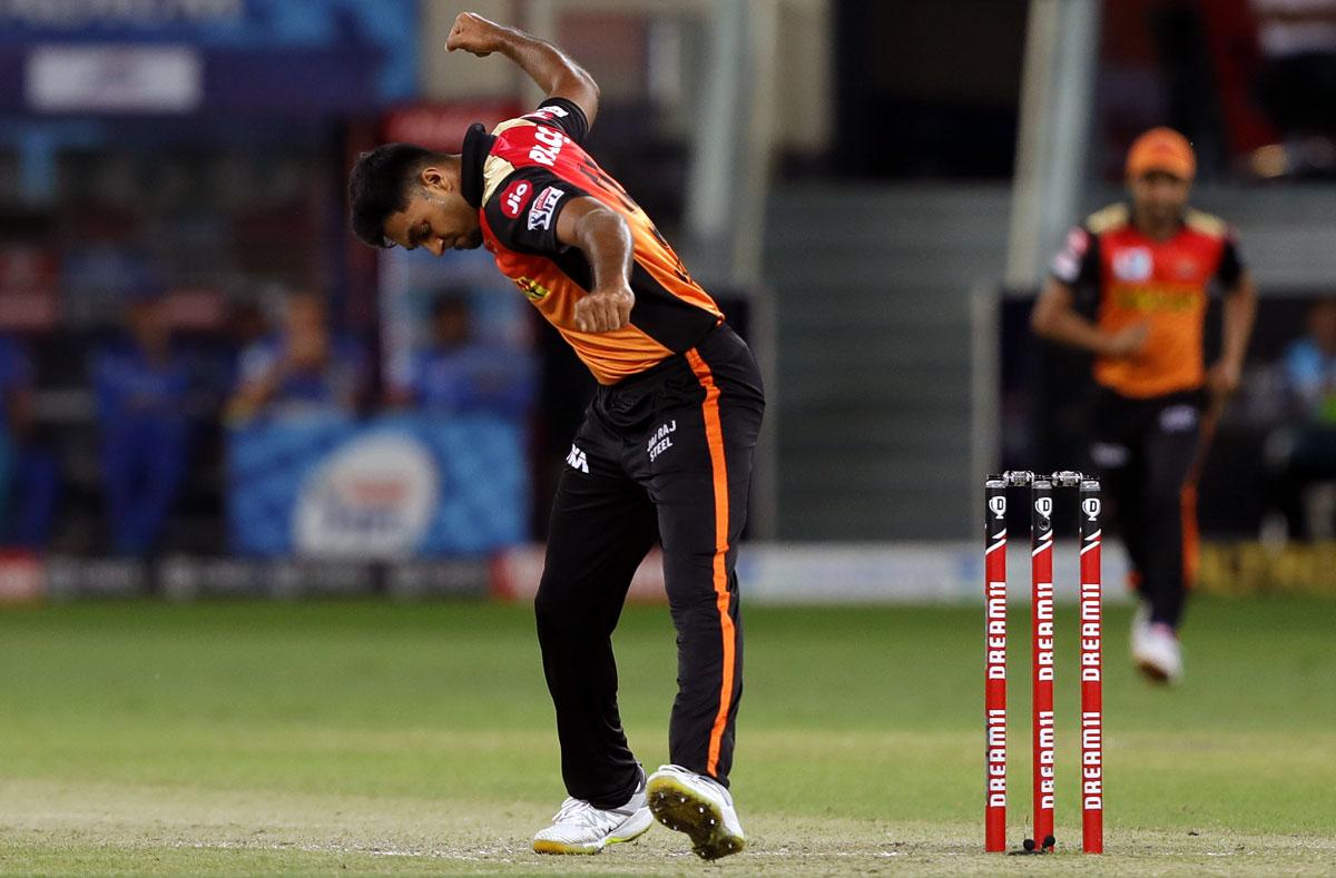 Vijay Shankar celebrates the wicket of Delhi Capitals captain Shreyas Iyer