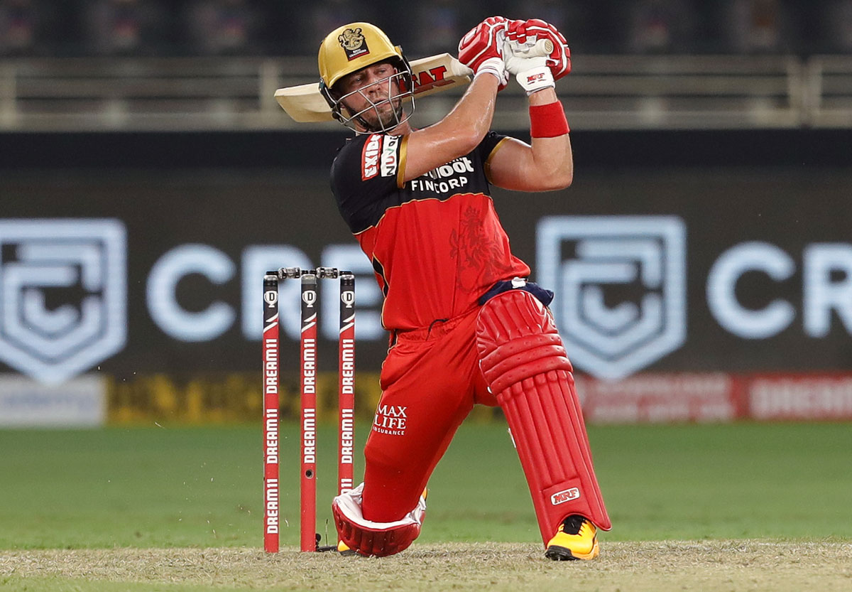 AB de Villiers scored 51 off 30 balls