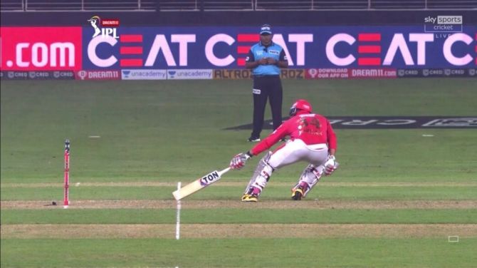 In what was a blatant howler, umpire Nitin Menon ruled this a short run as Chris Jordan scampers for a couple.