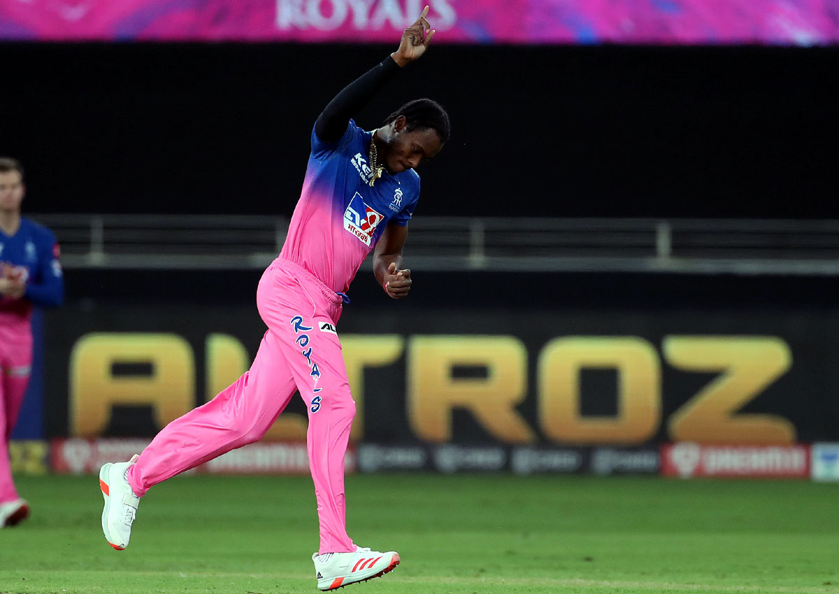 Jofra Archer celebrates the wicket of KKR captain Dinesh Karthik