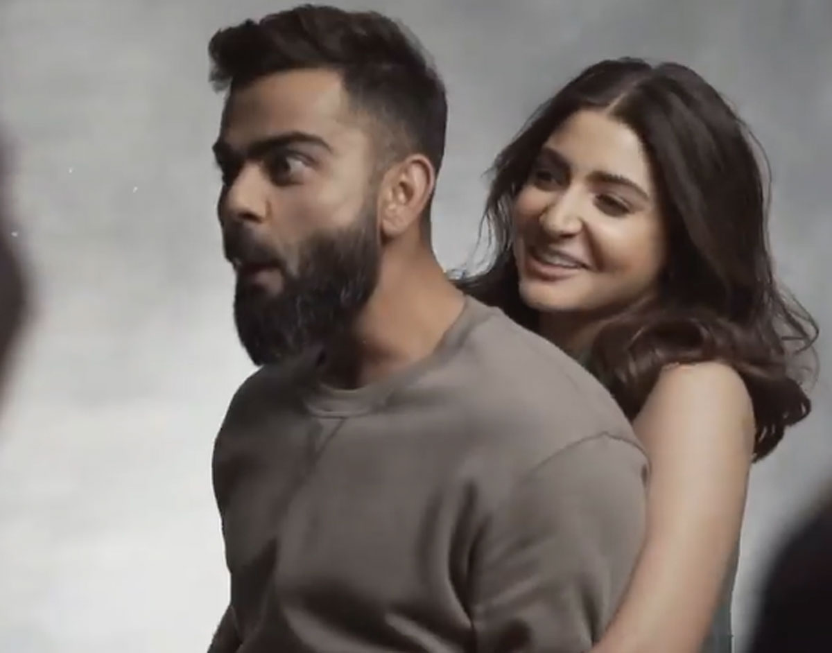 Virat Kohli Gets A Lift From Anushka Rediff Cricket