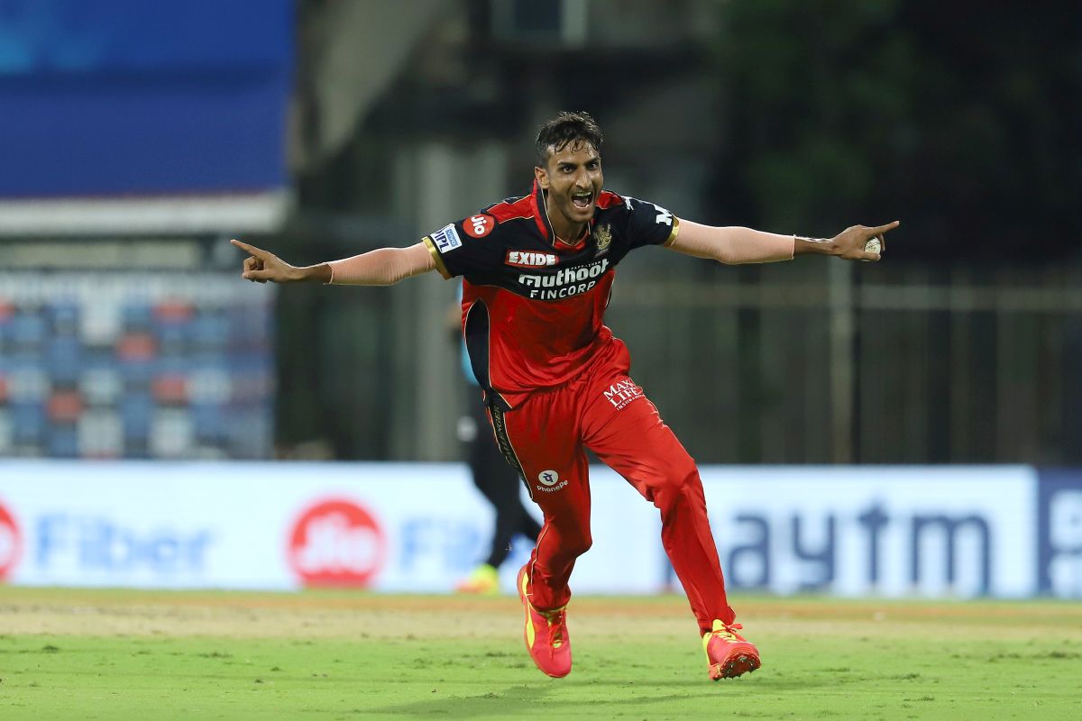 Shahbaz Ahmed celebrates the wicket of Abdul Samad