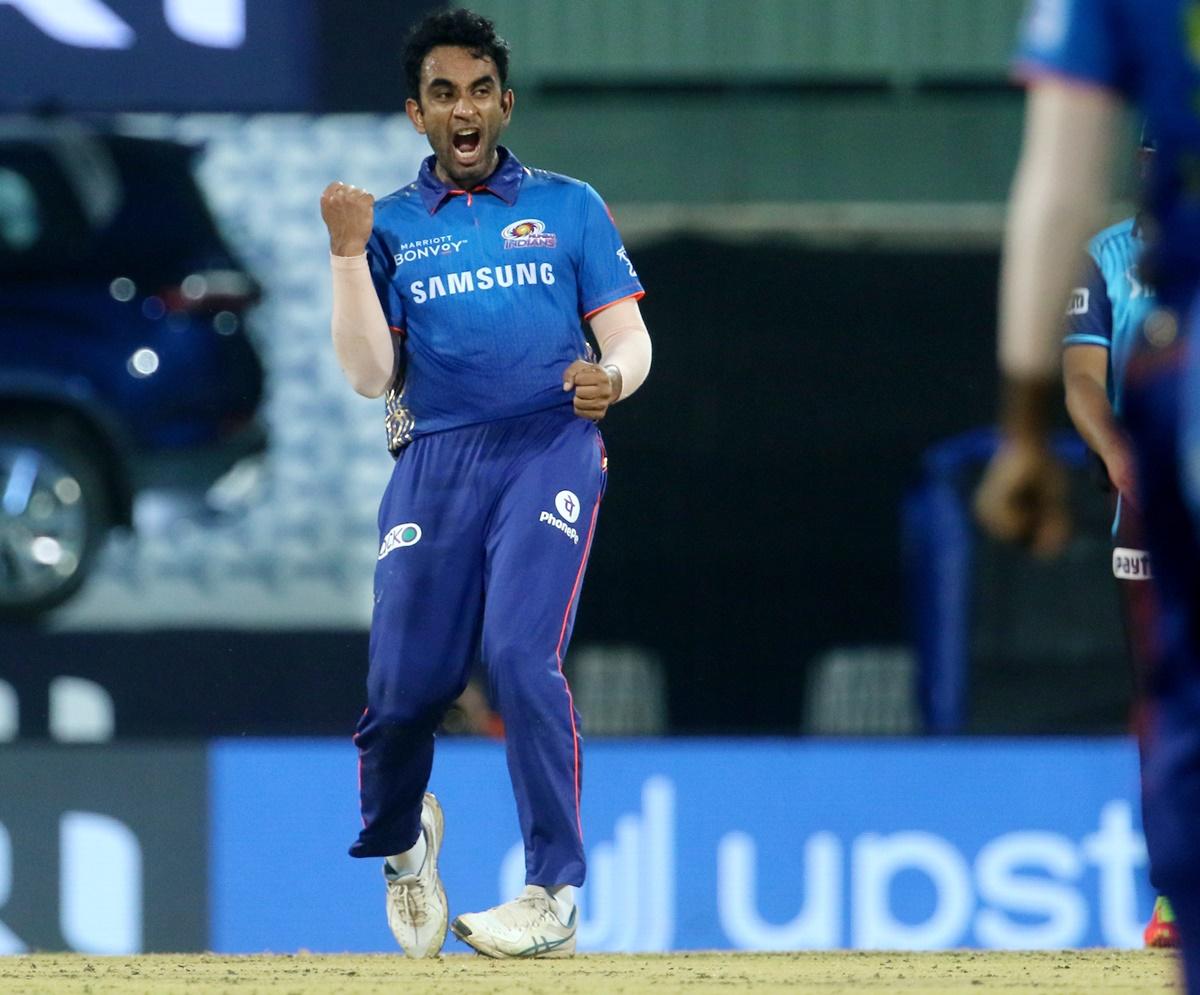 Jayant Yadav celebrates after dismissing Prithvi Shaw caught and bowled