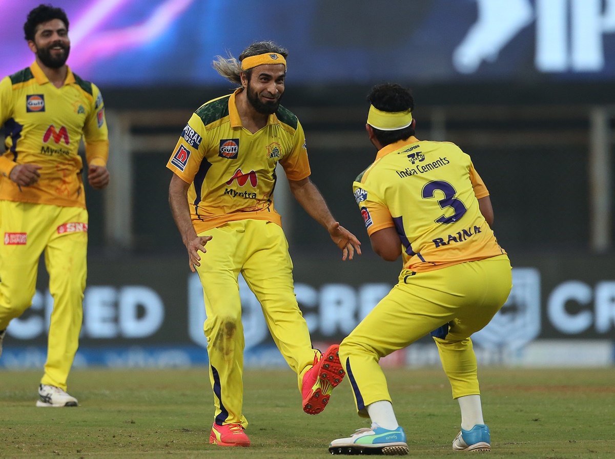 Imran Tahir celebrates with Suresh Raina after dismissing Navdeep Saini