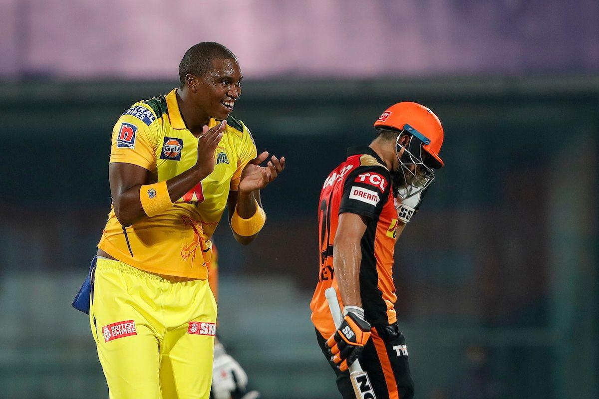 Lungi Ngidi celebrates the wicket of Manish Pandey 