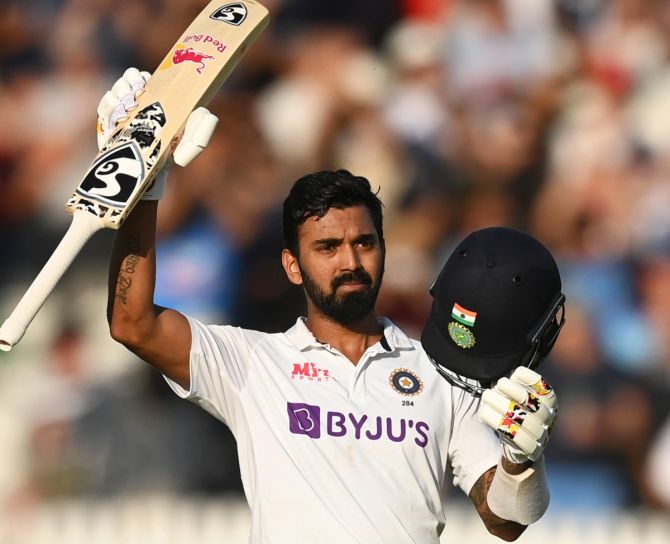 K L Rahul acknowlges the applause after scoring a century at Lord's on Day 1 of the second Test, August 12, 2021