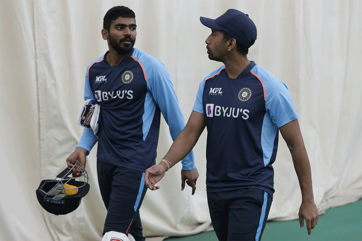 KS Bharat and Wriddhiman Saha at a training session in Mumbai on Thursday