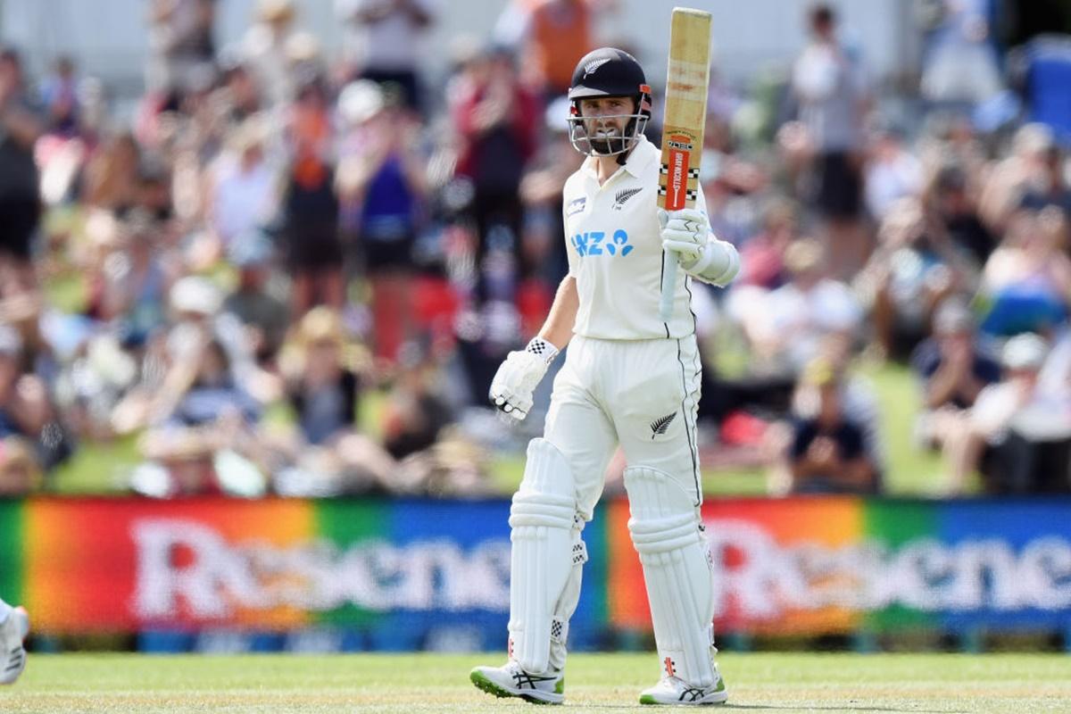 Kane Williamson celebrates after completing his hundred on Day 2 of the second Test against Pakistan, at Hagley Oval, Christchurch, on Monday