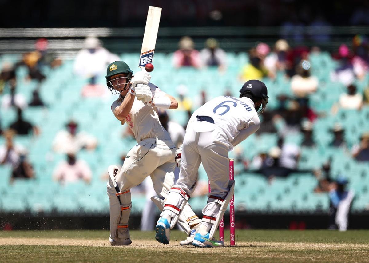 Steve Smith bats during Day 4.