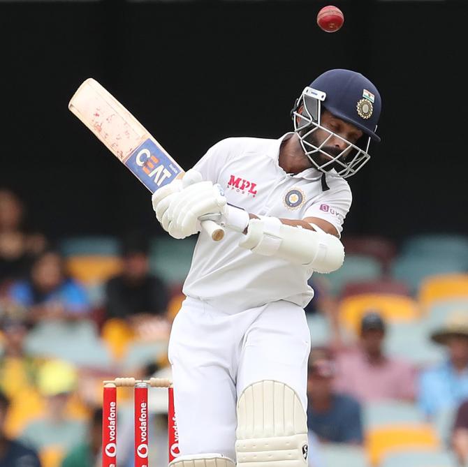 Ajinkya Rahane takes evasive action from a bouncer on Day 3