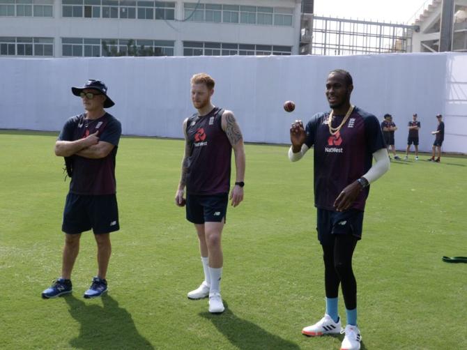 England batting coach Graham Thorpe with Ben Stokes and Jofra Archer in the nets on Saturday