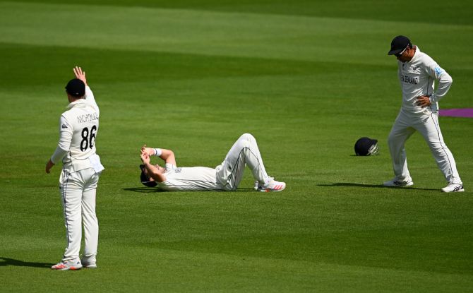 New Zealand's Tim Southee reacts after dropping Rishabh Pant.