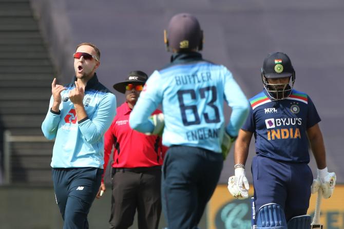 Liam Livingstone celebrates the wicket of KL Rahul 