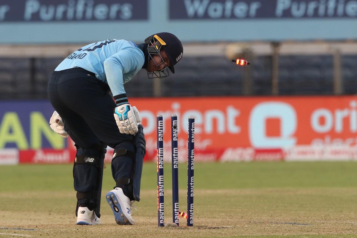 Jason Roy is bowled by Bhuvneshwar Kumar