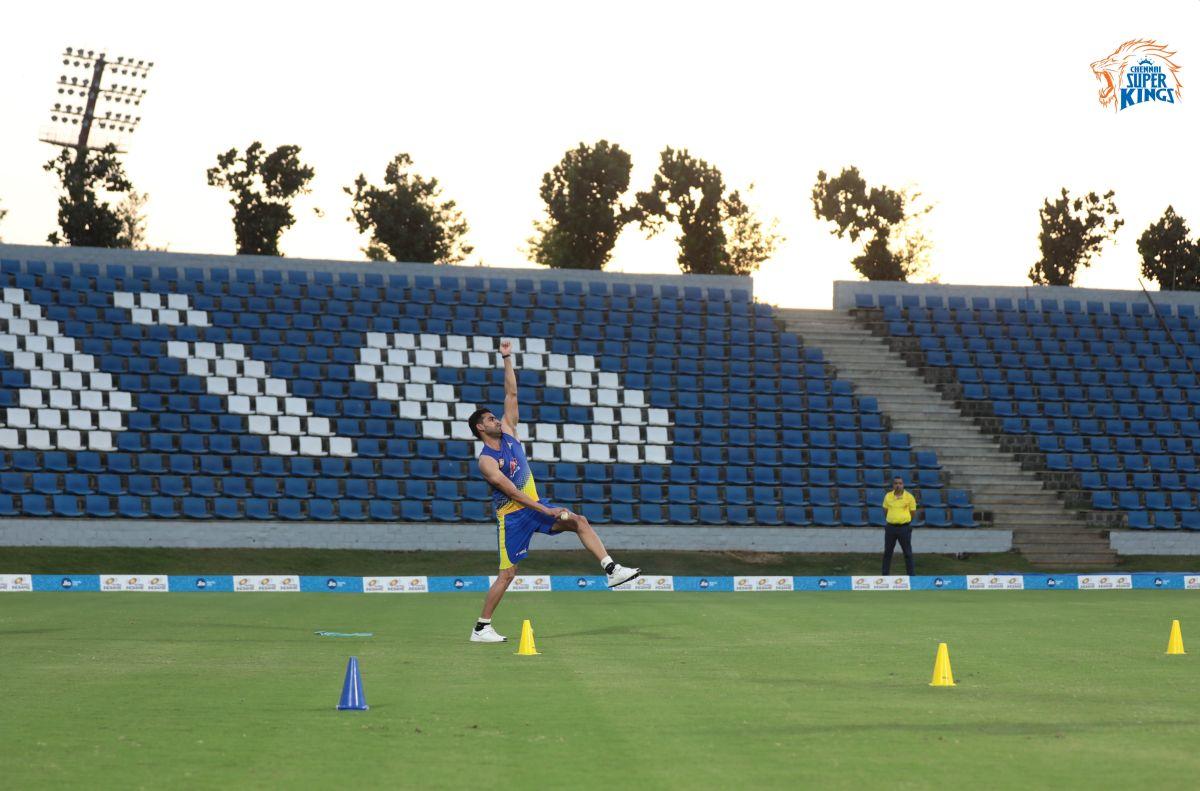 Deepak Chahar goes full tilt 