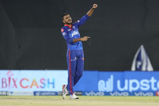 Axar Patel celebrates after dismissing Dawid Malan