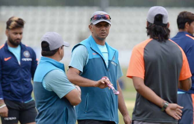 'Rahul Dravid will handle the new responsibility of head coach just like he would handle batting for India'