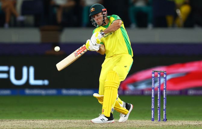 Mitchell Marsh scored a superb 77 off 50 balls, including 6 fours and 4 sixes, to dash New Zealand's hopes.