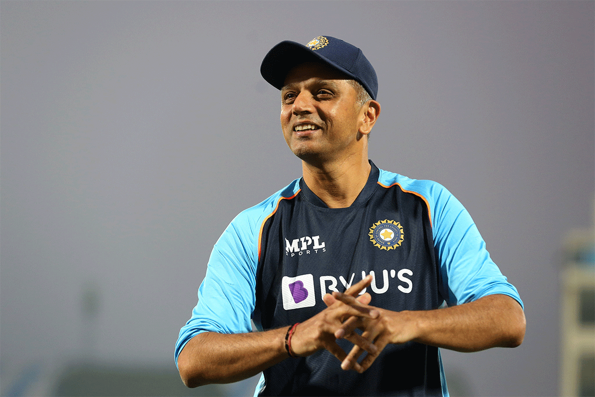 Donald proposes a boys night out with Dravid