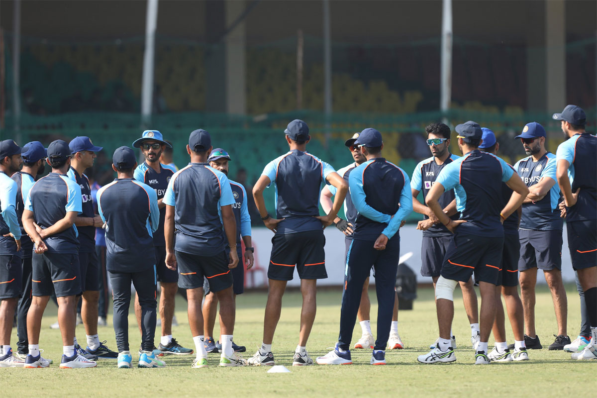 'BCCI should consult govt before sending team to SA'