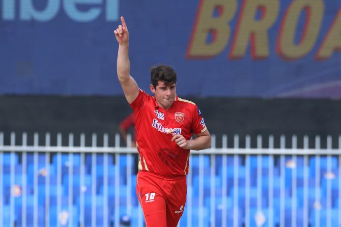 Moises Henriques celebrates after dismissing Virat Kohli.