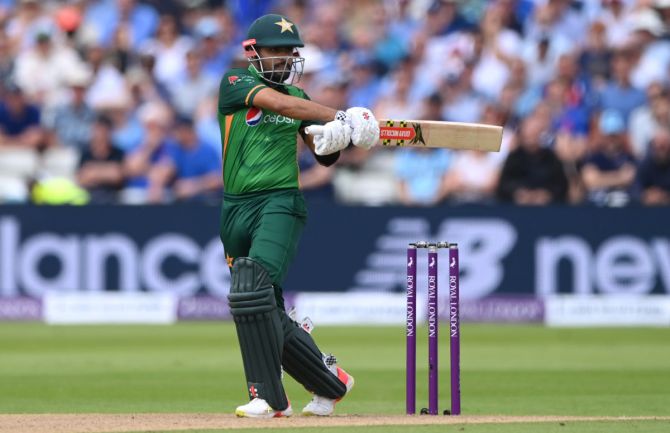 'Babar Azam is on the right track to be where Virat Kohli is but to compare him with him at this stage is too early'
