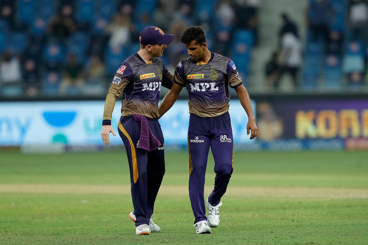 Shivam Mavi celebrates the wicket of Faf du Plessis with Eoin Morgan.