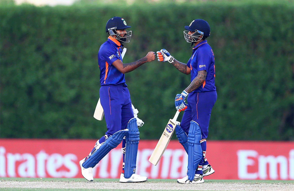 Hardik Pandya and Suryakumar Yadav celebrate after taking India to victory