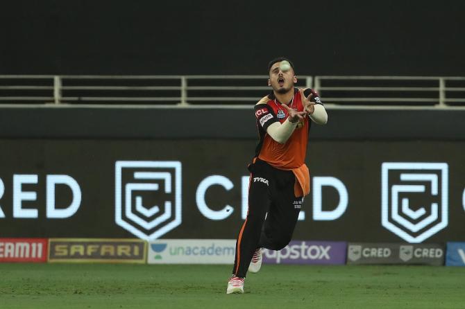 Abdul Samad gets into position to takes the catch and dismiss Liam Livingstone.