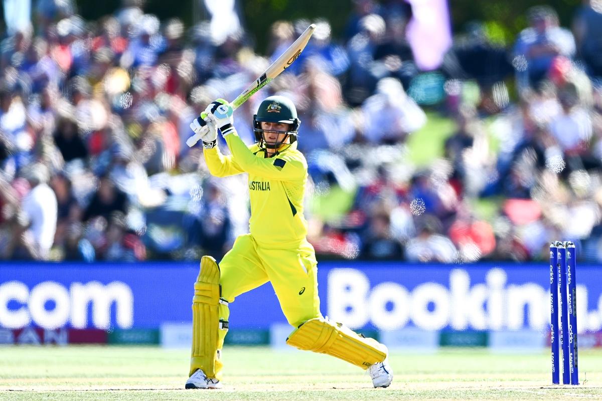 Rachael Haynes hit seven fours in scoring 68 off 93 balls.