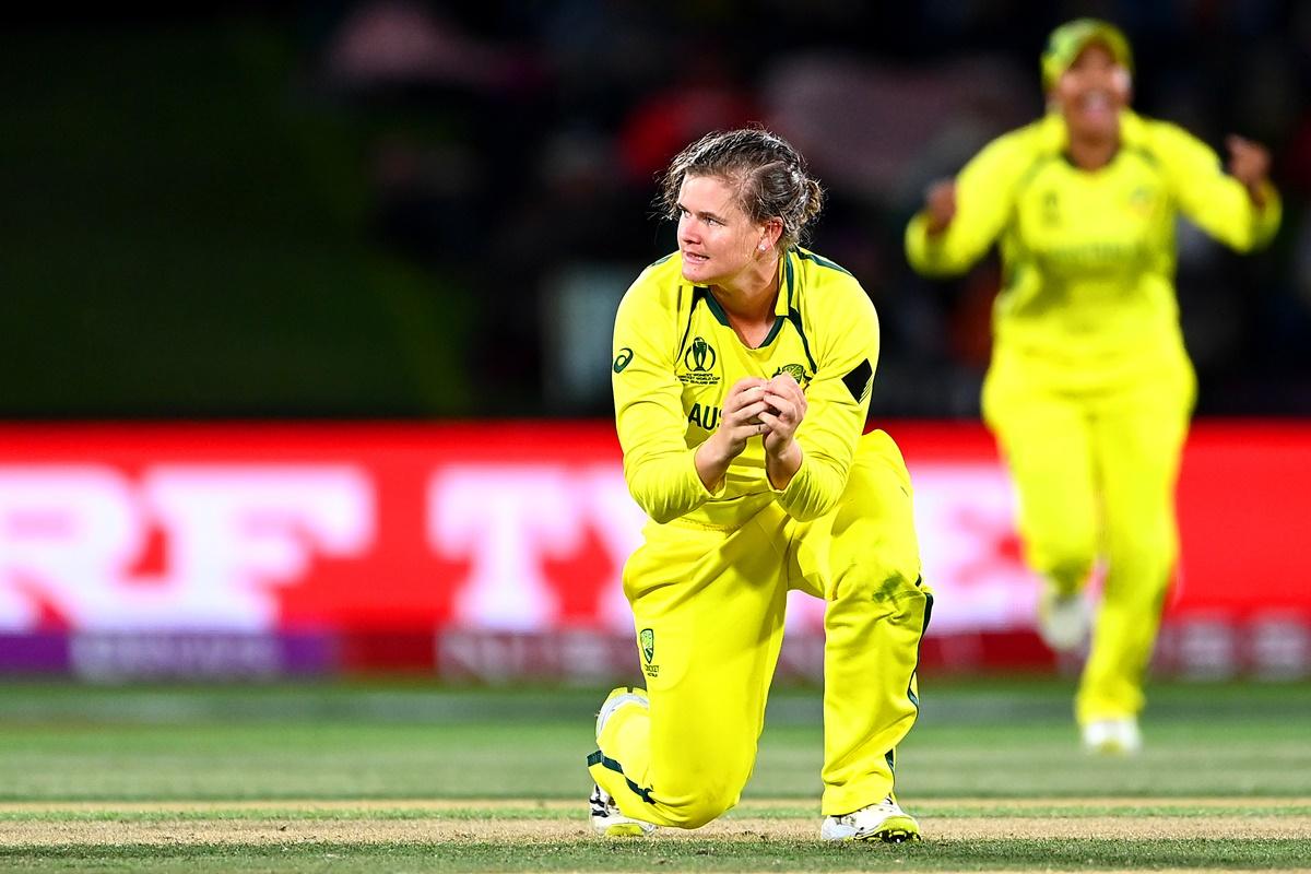 Jess Jonassen has England batter Kate Cross caught and bowled.