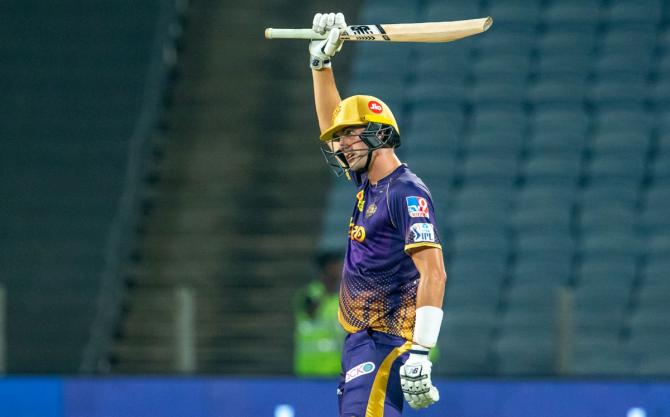 After seeing Pat Cummins' batting ability in the IPL, Aaron Finch made a cheeky dig at him.