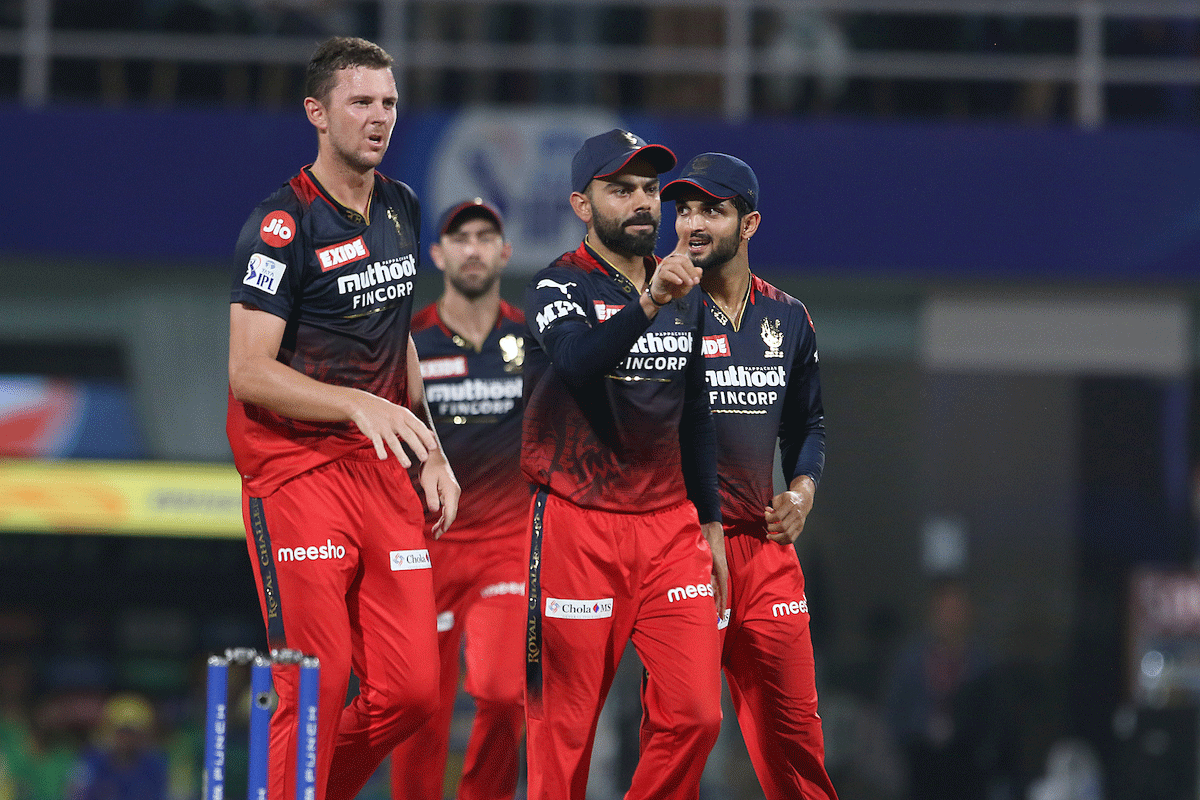 Josh Hazlewood celebrates on scalping the wicket of Ruturaj Gaikwad