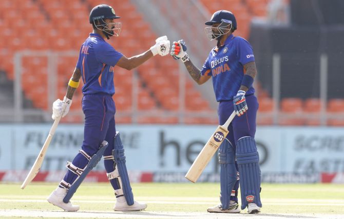 KL Rahul and Suryakumar Yadav celebrate a boundary during their 90-run partnership off 106 balls.
